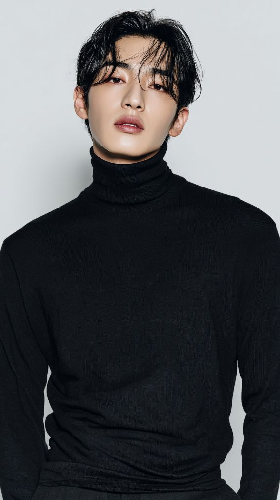 어반 무드의 모던 스트레이트 스타일