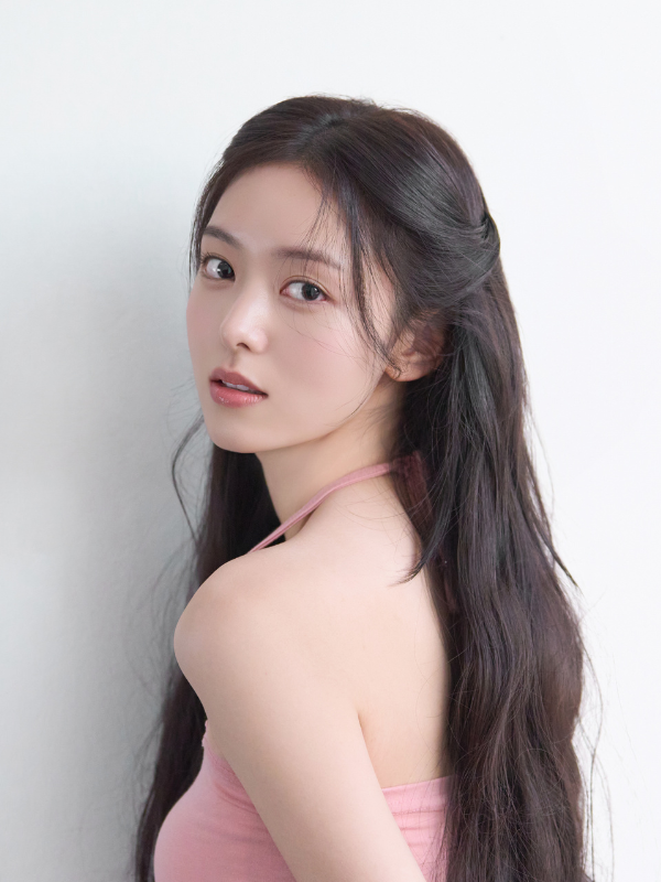 NEUL 스타일 룩 참고 이미지